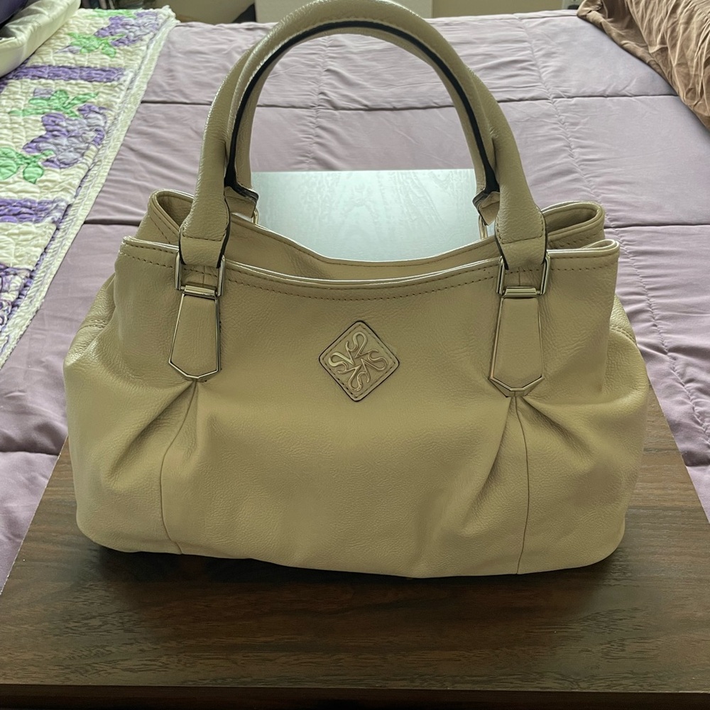 Simply Vera Vera Wang Cream Shoulder Bag with Double Handles